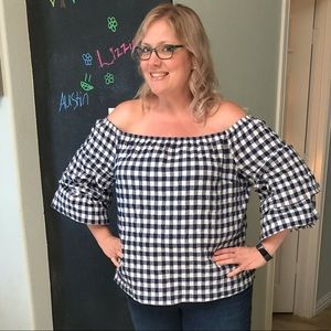 Lane Bryant 14/16 Off the shoulder top